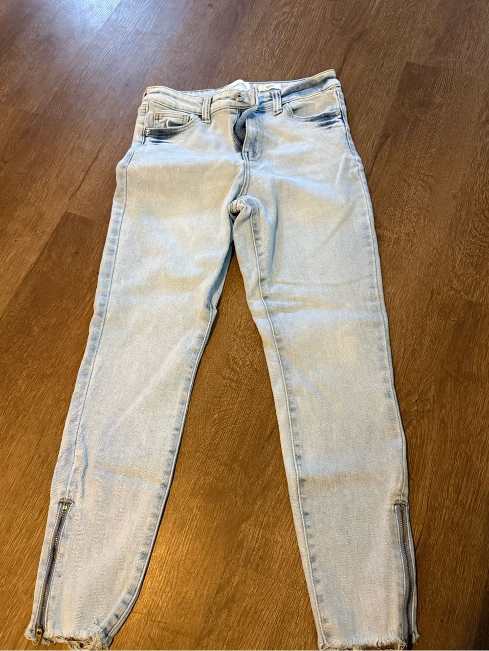 Celebrity Pink Light Wash Skinny Jeans - Pale Blue